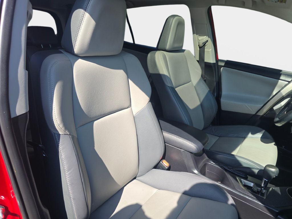 Used 2014 Toyota RAV4 Limited AWD/4WD image 12
