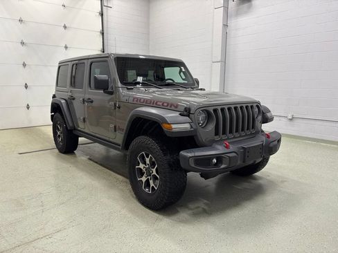 Used 2019 Jeep Wrangler Unlimited Rubicon w/ Cold Weather Group AWD/4WD image 2