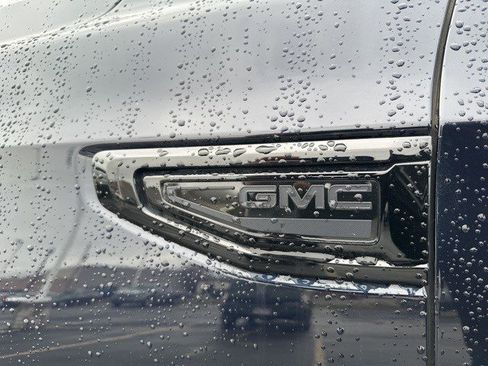 Used 2023 GMC Yukon AT4 image 11