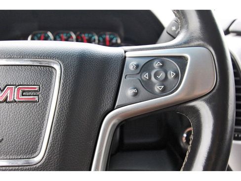 Used 2017 GMC Yukon XL SLT w/ Open Road Package image 15