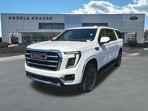 Used 2026 GMC Yukon XL Elevation AWD/4WD image 3