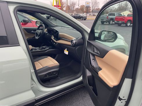 New 2026 Chevrolet Equinox ACTIV w/ Convenience Package III image 9