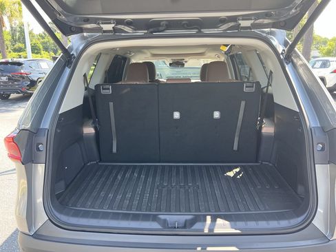 Used 2025 Toyota Grand Highlander AWD image 34