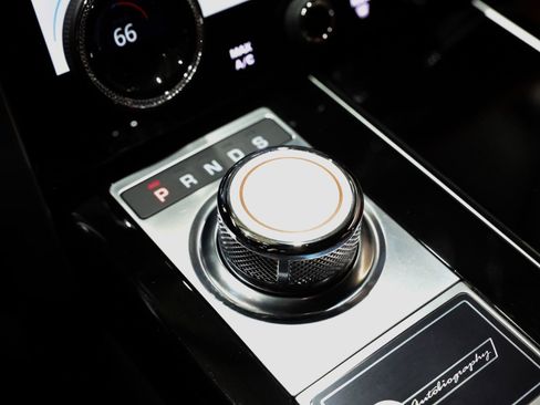 Used 2021 Land Rover Range Rover SV Autobiography Dynamic image 46