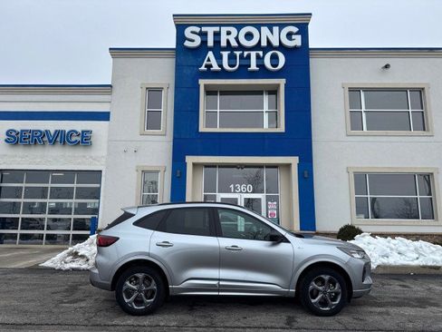 Used 2024 Ford Escape ST-Line image 17