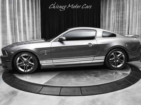 Used 2010 Ford Mustang Shelby GT500 image 1