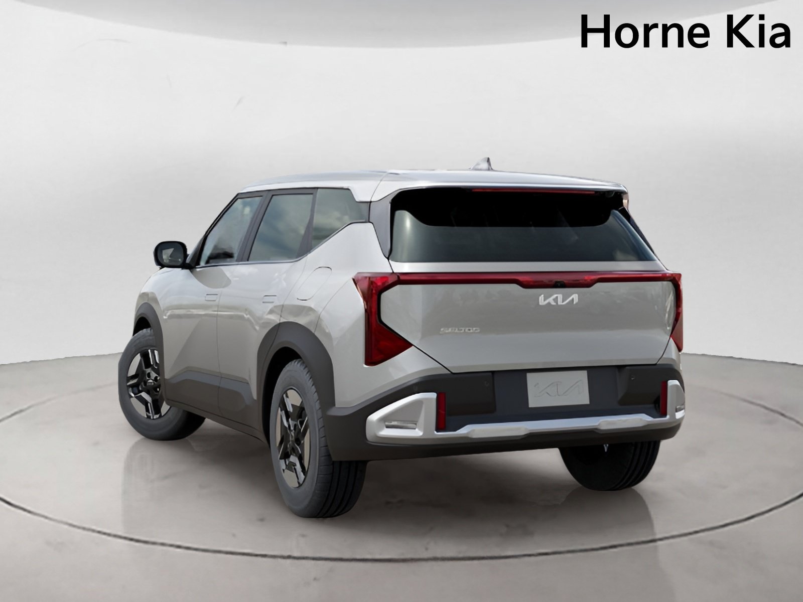 New 2027 Kia Seltos LX FWD image 4