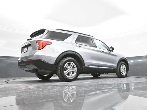 Used 2023 Ford Explorer XLT w/ Equipment Group 202A image 39