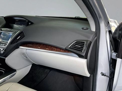 Used 2019 Acura MDX FWD image 24