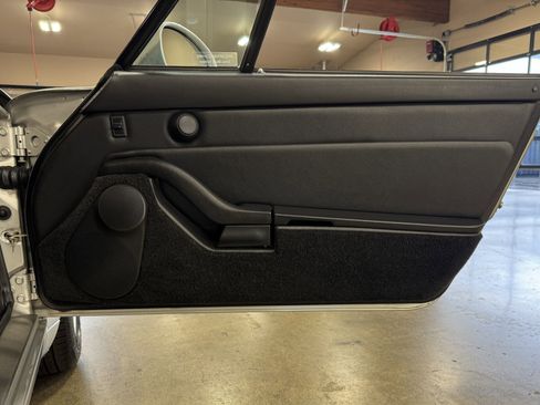 Used 1998 Porsche 911 Carrera image 74