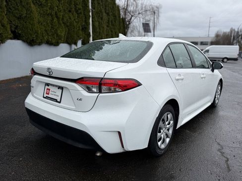 Certified 2024 Toyota Corolla LE image 9