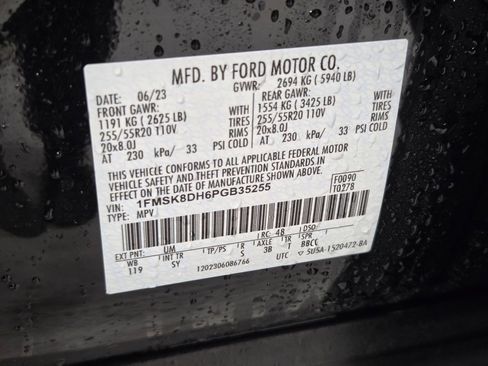 Used 2023 Ford Explorer XLT w/ Equipment Group 202A image 23