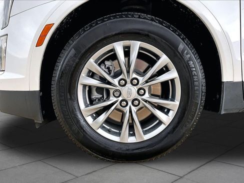 Used 2023 Cadillac XT5 Premium Luxury FWD image 11