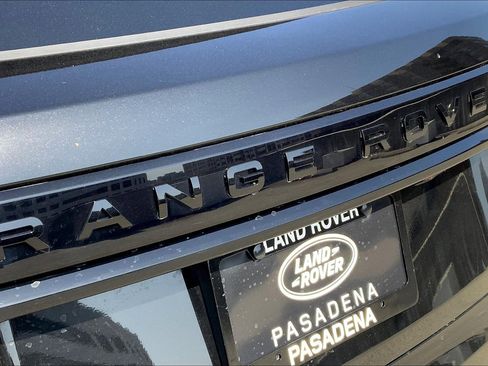 New 2026 Land Rover Range Rover Velar Dynamic SE image 6