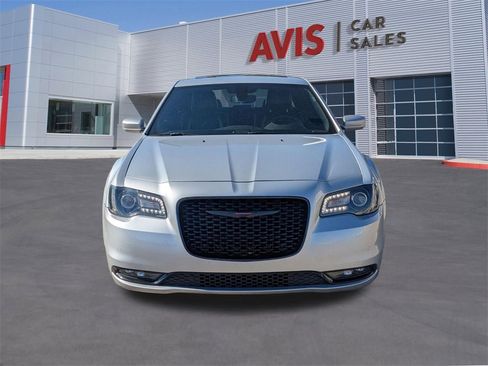 Used 2023 Chrysler 300 S image 2
