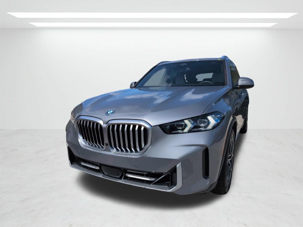 New 2026 BMW X5 xDrive50e w/ Premium Package AWD/4WD image 8