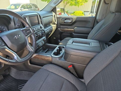 Used 2021 Chevrolet Silverado 1500 LT Trail Boss w/ Convenience Package II AWD/4WD image 22