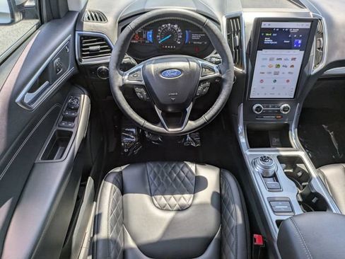 Used 2024 Ford Edge Titanium AWD/4WD image 20