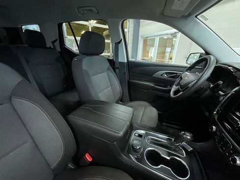 Used 2020 Chevrolet Traverse LS image 24