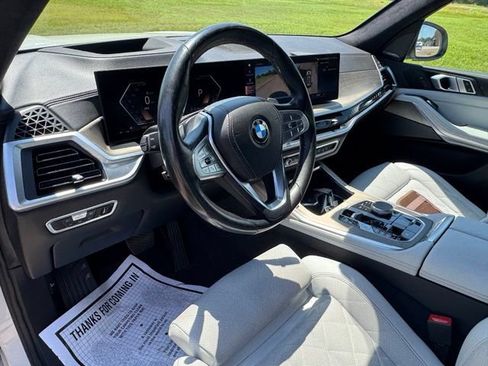 Used 2023 BMW X7 xDrive40i w/ Premium Package AWD/4WD image 17