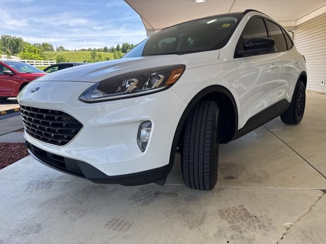 Used 2022 Ford Escape SEL w/ SEL Stealth AWD Package image 9