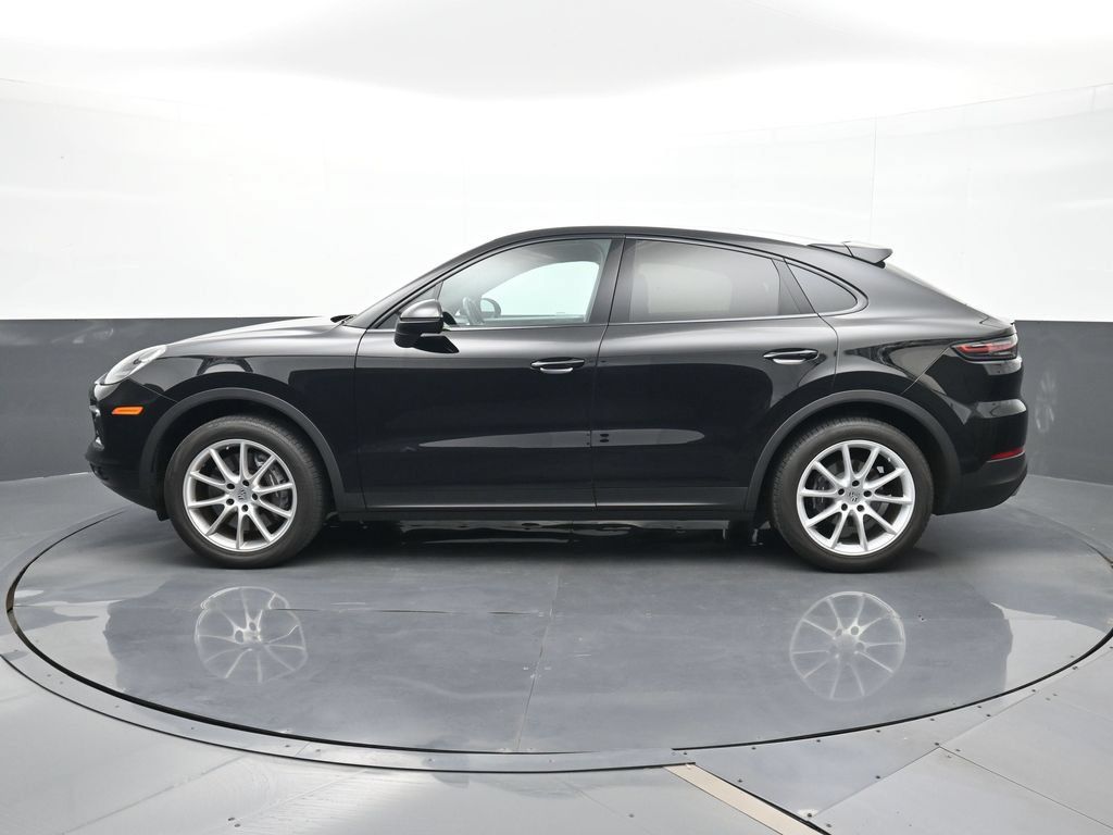 Certified 2023 Porsche Cayenne Coupe w/ Premium Package AWD/4WD image 2