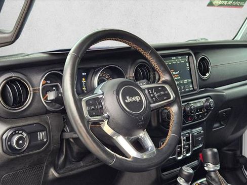 Used 2023 Jeep Wrangler Unlimited Sahara image 9