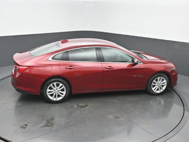 Used 2017 Chevrolet Malibu LT FWD image 41