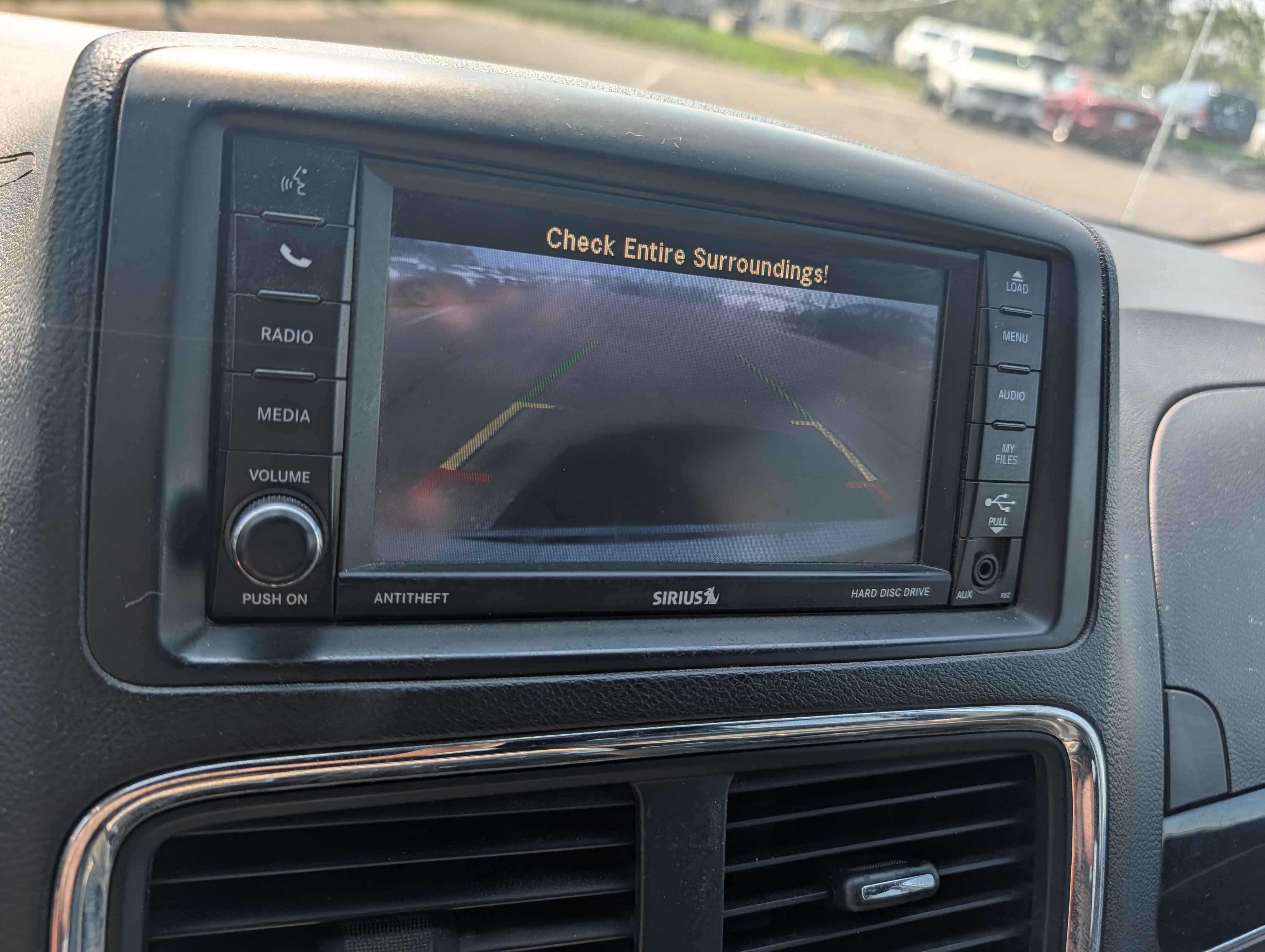 Used 2019 Dodge Grand Caravan SXT FWD image 16