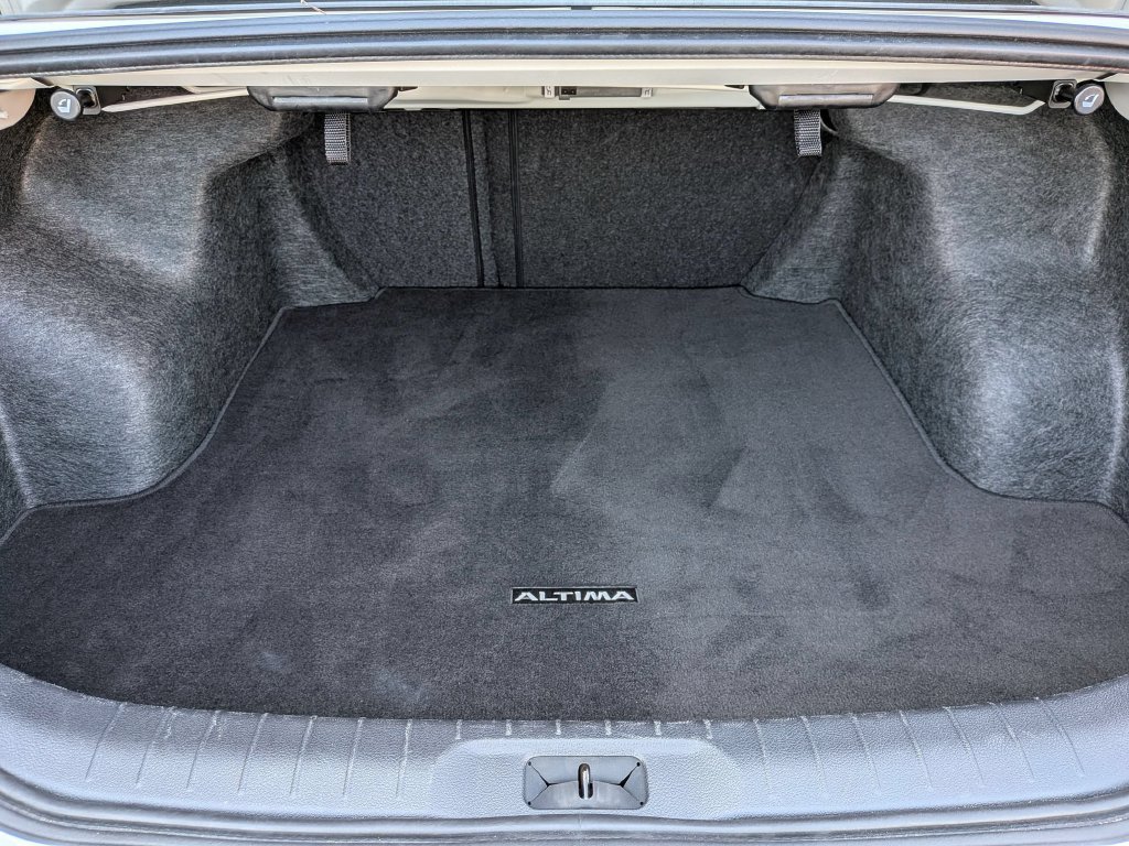 Used 2025 Nissan Altima 2.5 SR FWD image 28
