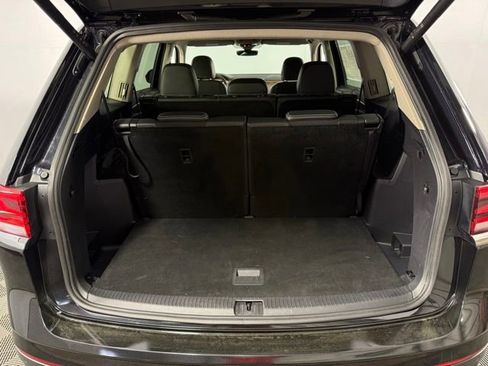 Used 2025 Volkswagen Atlas SE image 26
