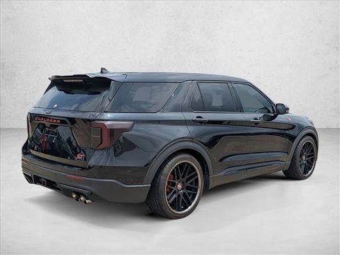 Used 2021 Ford Explorer ST w/ Equipment Group 401A AWD/4WD image 5