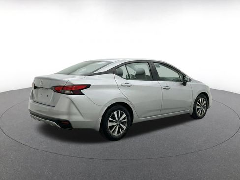 Used 2025 Nissan Versa SV FWD image 9