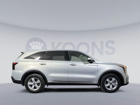 New 2026 Kia Sorento LX image 7