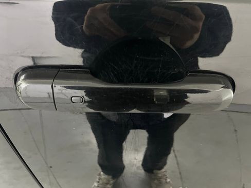 Used 2019 Jeep Renegade Latitude w/ Cold Weather Group image 51