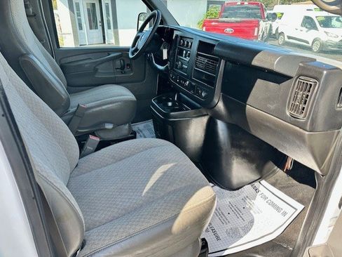 Used 2015 Chevrolet Express 3500 LT w/ LT Preferred Equipment Group image 15