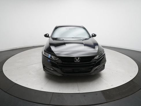 Used 2019 Honda Accord Sport image 11