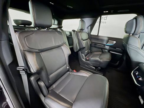 New 2026 Ford Expedition Tremor image 18