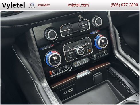 Certified 2023 GMC Yukon Denali Ultimate image 32