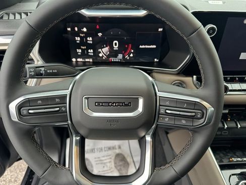 New 2026 GMC Canyon Denali w/ LPO, Denali Black Edition image 20