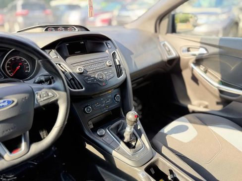 Used 2018 Ford Focus ST FWD image 21