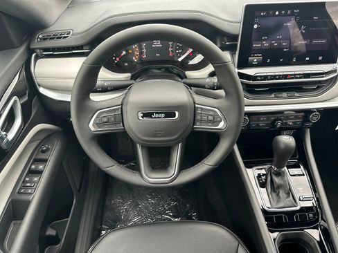 New 2026 Jeep Compass Limited image 13