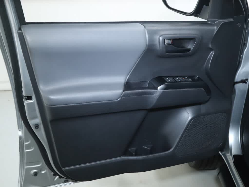 Certified 2023 Toyota Tacoma SR AWD/4WD image 15