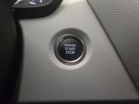 Used 2024 Toyota Corolla SE image 25