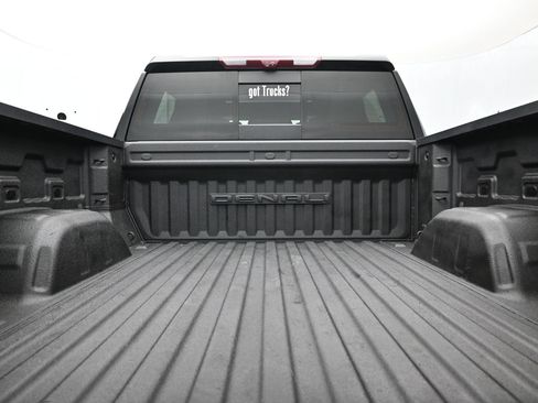 Used 2022 GMC Sierra 1500 Denali w/ Denali Reserve Package AWD/4WD image 7