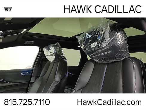 New 2026 Cadillac Lyriq Signature Sport AWD/4WD image 11