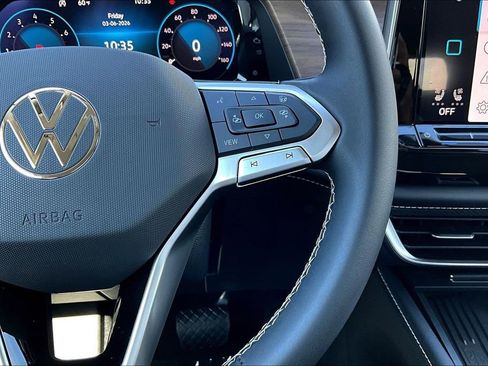 New 2026 Volkswagen Atlas SE image 11