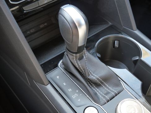 Certified 2022 Volkswagen Atlas SE image 25