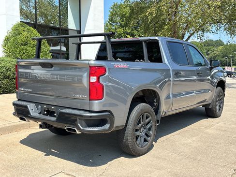 Used 2022 Chevrolet Silverado 1500 Custom Trail Boss w/ Safety Confidence Package AWD/4WD image 8