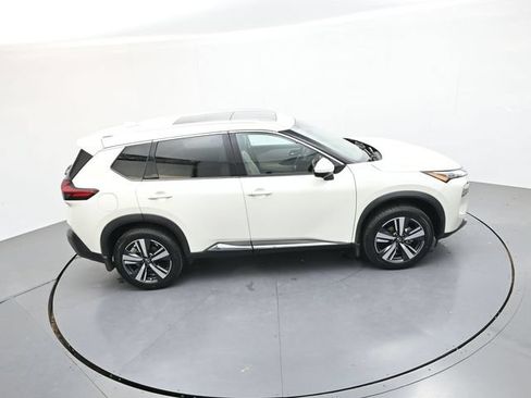 Used 2023 Nissan Rogue SL FWD image 25